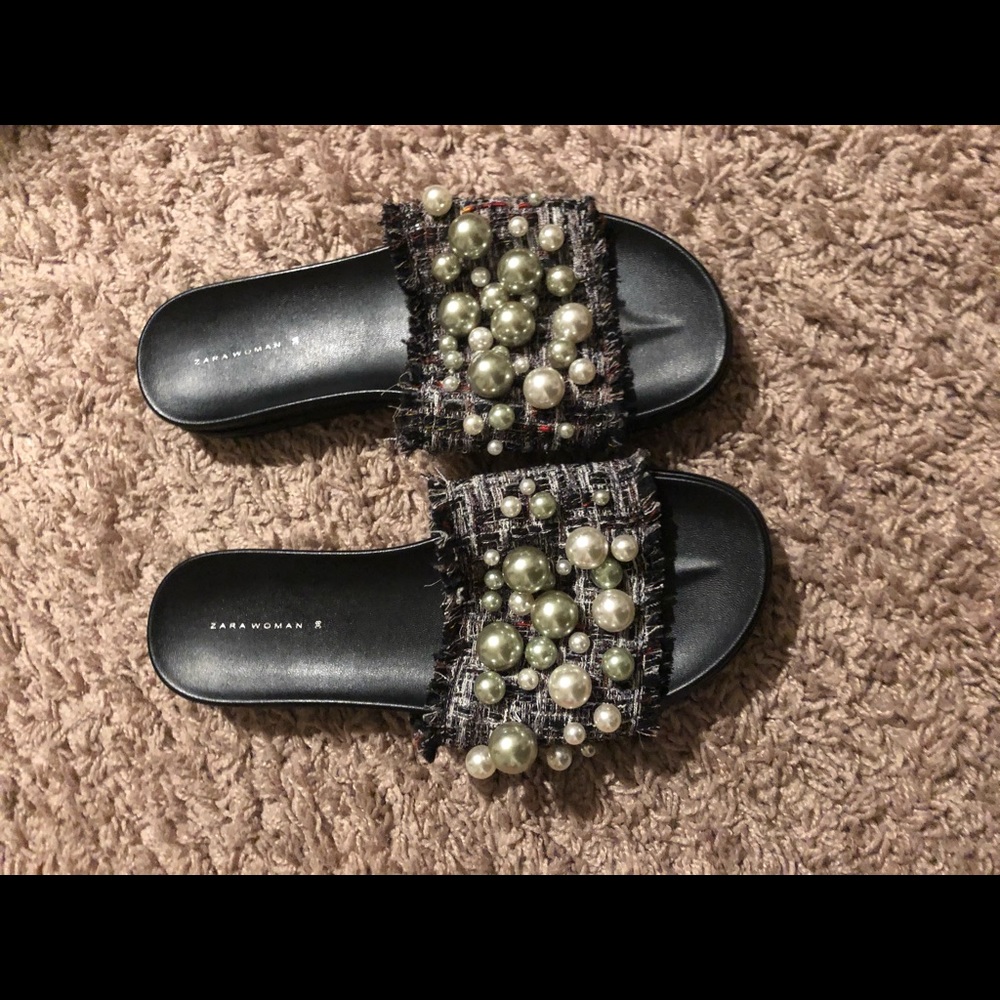Zara Slides
